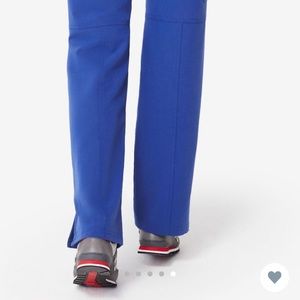 New black Figs cargo scrub pants XS